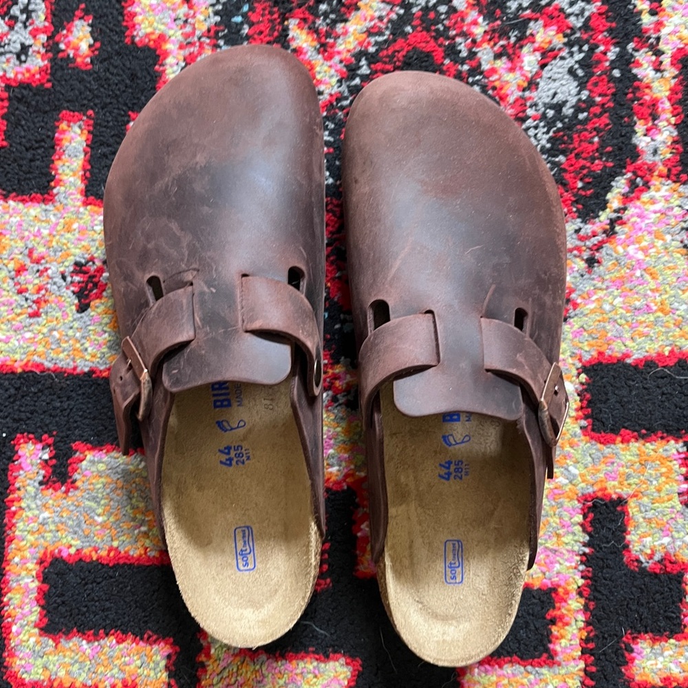 NEW WITH BOX Birkenstock Brown Leather Boston Clogs